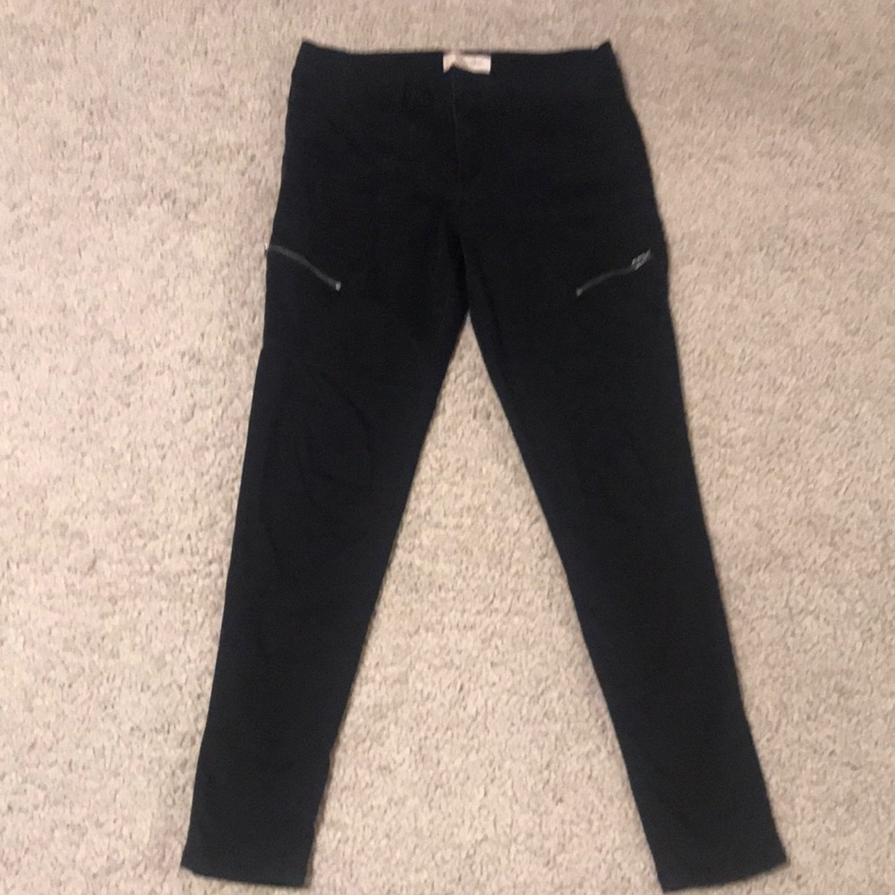 REWIND Black Mid-Rise Skinny Jeans.Size 9.